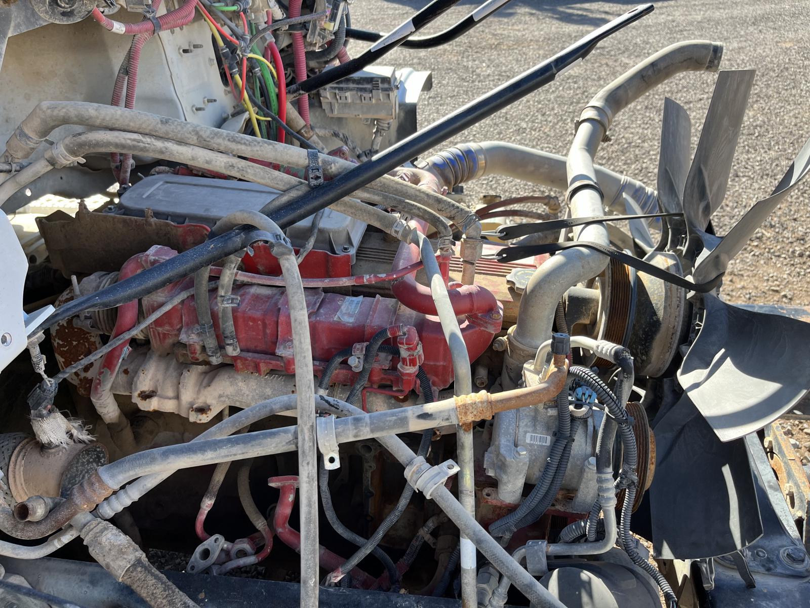 ./imagenes/INVOICE/2019/17856/FREIGHTLINER 108SD (4).JPG